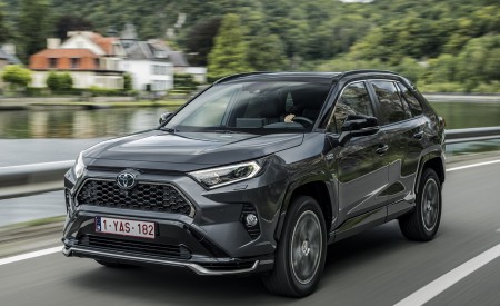 2021 Toyota RAV4 Plug-In Hybrid (Euro-Spec) Front Three-Quarter Wallpapers 450x275 (35)