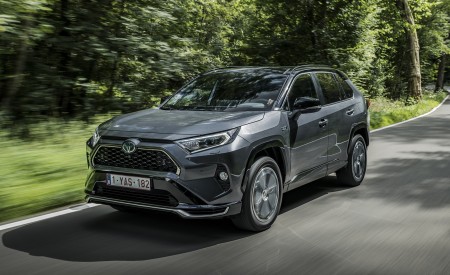 2021 Toyota RAV4 Plug-In Hybrid (Euro-Spec) Front Three-Quarter Wallpapers  450x275 (5)