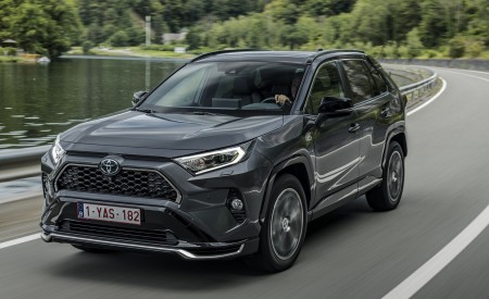 2021 Toyota RAV4 Plug-In Hybrid (Euro-Spec) Front Three-Quarter Wallpapers 450x275 (7)