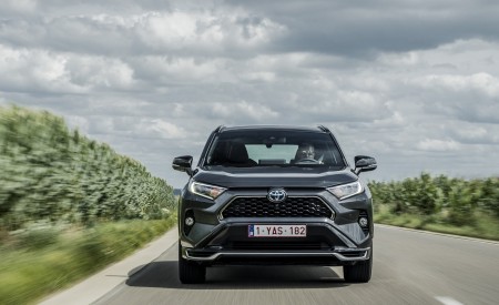 2021 Toyota RAV4 Plug-In Hybrid (Euro-Spec) Front Wallpapers 450x275 (18)