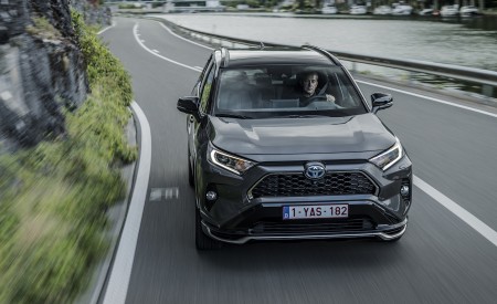 2021 Toyota RAV4 Plug-In Hybrid (Euro-Spec) Front Wallpapers 450x275 (28)