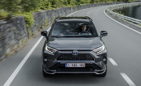 2021 Toyota RAV4 Plug-In Hybrid (Euro-Spec) Front Wallpapers 450x275 (29)
