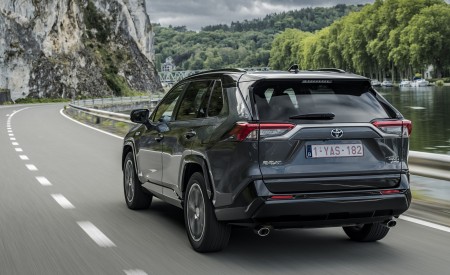 2021 Toyota RAV4 Plug-In Hybrid (Euro-Spec) Rear Wallpapers 450x275 (12)