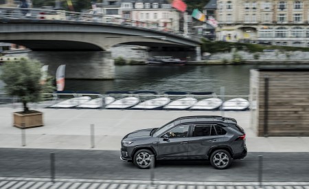 2021 Toyota RAV4 Plug-In Hybrid (Euro-Spec) Side Wallpapers 450x275 (43)