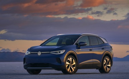 2021 Volkswagen ID.4 Pro S (US-Spec) Front Three-Quarter Wallpapers 450x275 (10)