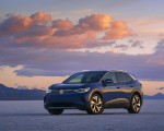 2021 Volkswagen ID.4 Pro S (US-Spec) Front Three-Quarter Wallpapers 150x120 (11)