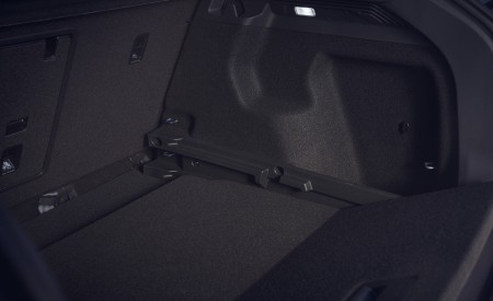 2021 Volkswagen ID.4 Pro S (US-Spec) Trunk Wallpapers 450x275 (42)