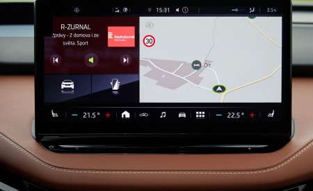 2021 Škoda ENYAQ iV Central Console Wallpapers 450x275 (60)