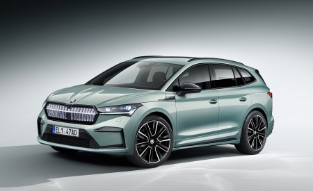 2021 Škoda ENYAQ iV Founders Edition Front Three-Quarter Wallpapers 450x275 (127)