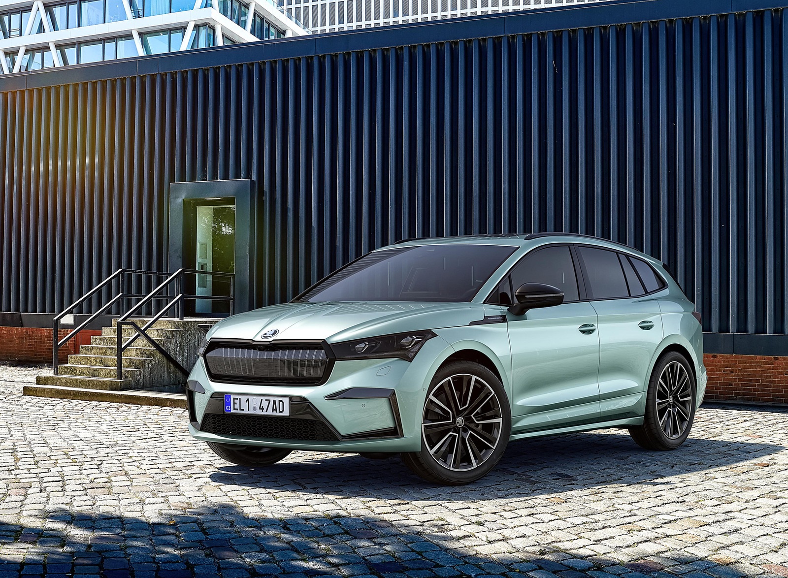 2021 Škoda ENYAQ iV Front Three-Quarter Wallpapers (6)