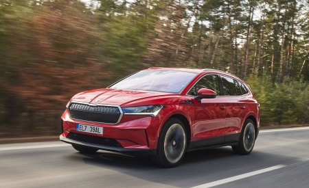 2021 Škoda ENYAQ iV Front Three-Quarter Wallpapers 450x275 (21)