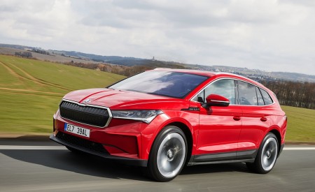 2021 Škoda ENYAQ iV Front Three-Quarter Wallpapers 450x275 (22)
