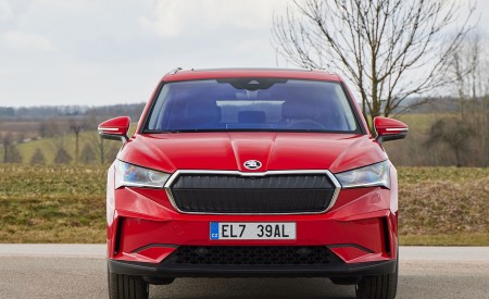 2021 Škoda ENYAQ iV Front Wallpapers 450x275 (30)