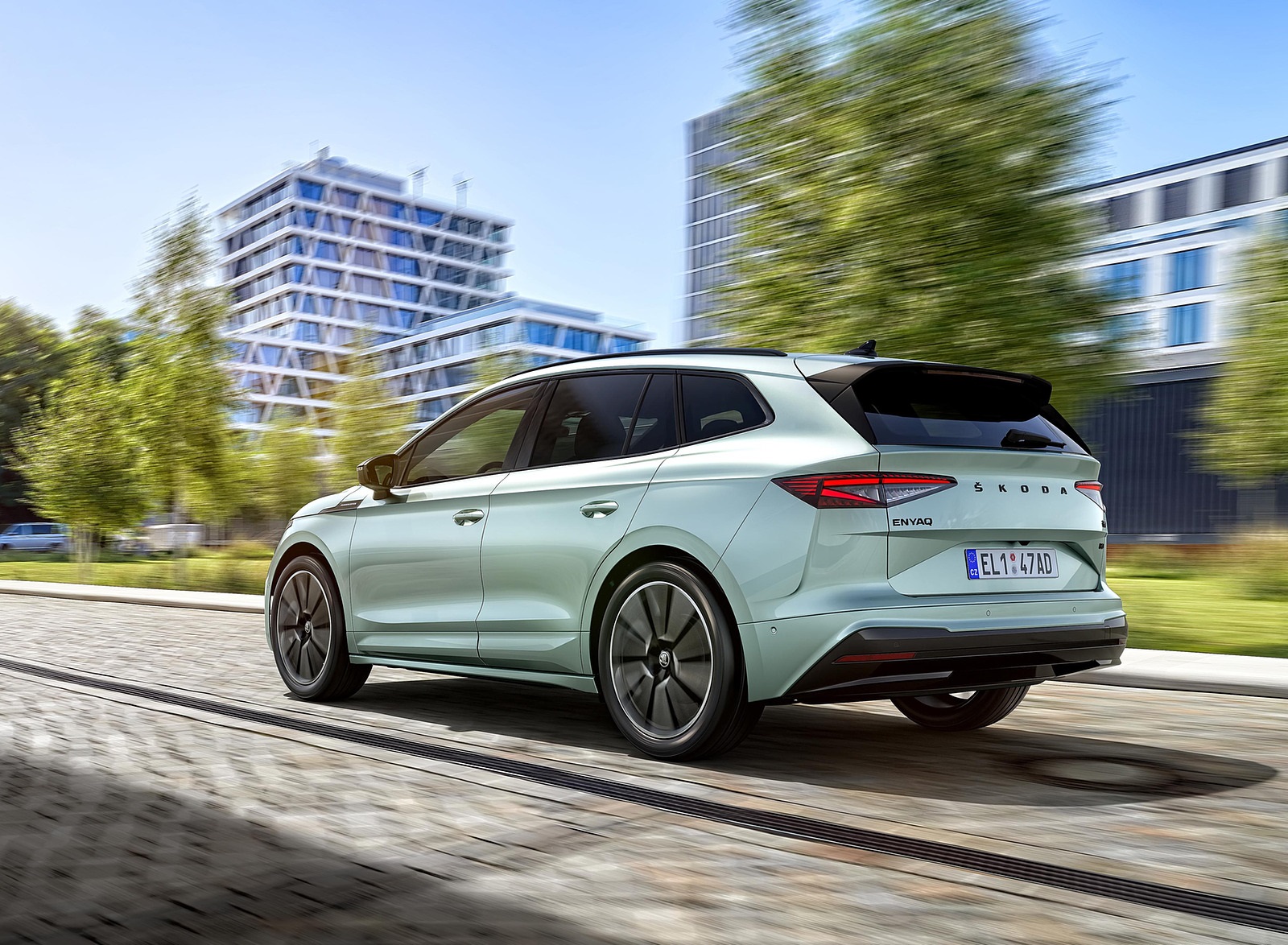 2021 Škoda ENYAQ iV Rear Three-Quarter Wallpapers  (3)