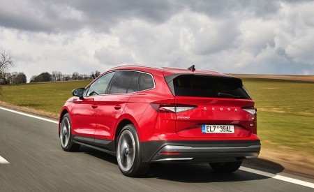 2021 Škoda ENYAQ iV Rear Three-Quarter Wallpapers 450x275 (26)