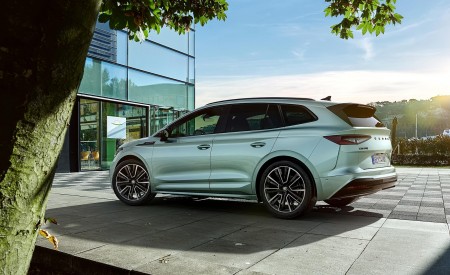 2021 Škoda ENYAQ iV Rear Three-Quarter Wallpapers 450x275 (82)