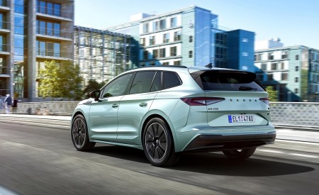 2021 Škoda ENYAQ iV Rear Three-Quarter Wallpapers 450x275 (77)