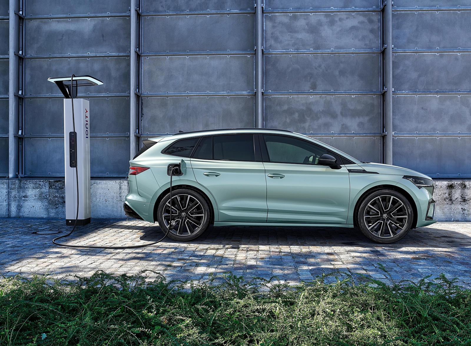 2021 Škoda ENYAQ iV Side Wallpapers (10)