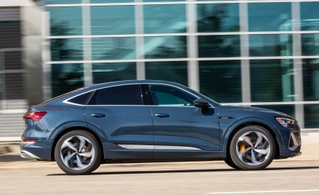 2020 Audi e-tron Sportback S-Line (US-Spec) Side Wallpapers 450x275 (7)