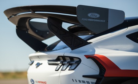2020 Ford Mustang Mach-E 1400 Concept Spoiler Wallpapers 450x275 (37)