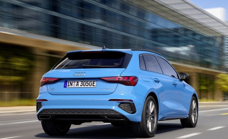 2021 Audi A3 Sportback TFSI e Plug-In Hybrid (Color: Turbo Blue) Rear Three-Quarter Wallpapers 450x275 (132)