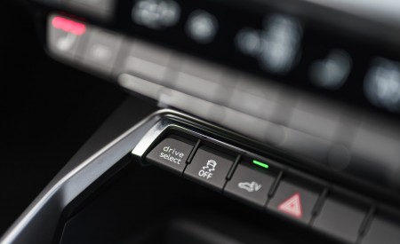 2021 Audi A3 Sportback TFSI e Plug-In Hybrid (UK-Spec) Central Console Wallpapers 450x275 (111)