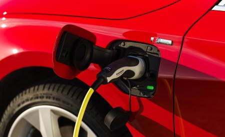 2021 Audi A3 Sportback TFSI e Plug-In Hybrid (UK-Spec) Charging Wallpapers  450x275 (63)