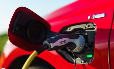 2021 Audi A3 Sportback TFSI e Plug-In Hybrid (UK-Spec) Charging Wallpapers 450x275 (60)