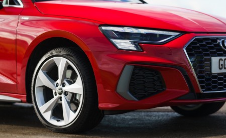 2021 Audi A3 Sportback TFSI e Plug-In Hybrid (UK-Spec) Detail Wallpapers  450x275 (55)