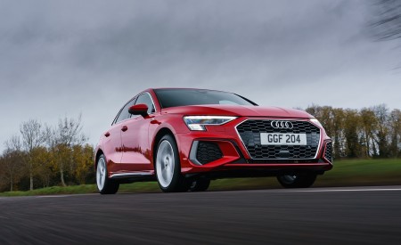 2021 Audi A3 Sportback TFSI e Plug-In Hybrid (UK-Spec) Front Three-Quarter Wallpapers  450x275 (4)