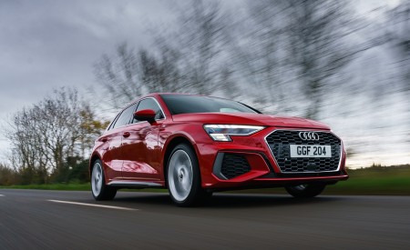 2021 Audi A3 Sportback TFSI e Plug-In Hybrid (UK-Spec) Front Three-Quarter Wallpapers 450x275 (7)