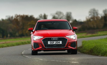 2021 Audi A3 Sportback TFSI e Plug-In Hybrid (UK-Spec) Front Wallpapers 450x275 (37)