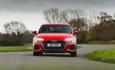 2021 Audi A3 Sportback TFSI e Plug-In Hybrid (UK-Spec) Front Wallpapers 450x275 (24)