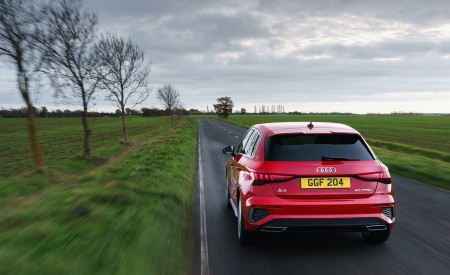 2021 Audi A3 Sportback TFSI e Plug-In Hybrid (UK-Spec) Rear Wallpapers 450x275 (20)