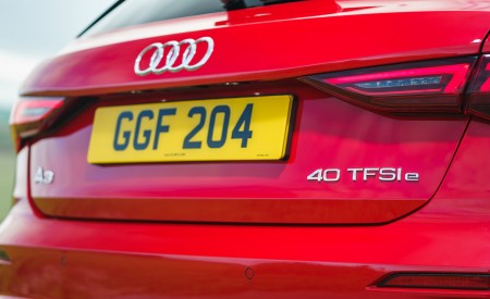 2021 Audi A3 Sportback TFSI e Plug-In Hybrid (UK-Spec) Tail Light Wallpapers  450x275 (70)