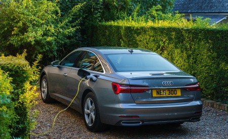 2021 Audi A6 50 TFSI e (UK-Spec) Charging Wallpapers 450x275 (27)