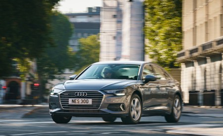 2021 Audi A6 50 TFSI e (UK-Spec) Front Three-Quarter Wallpapers 450x275 (21)