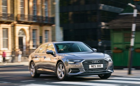 2021 Audi A6 50 TFSI e (UK-Spec) Front Three-Quarter Wallpapers 450x275 (15)