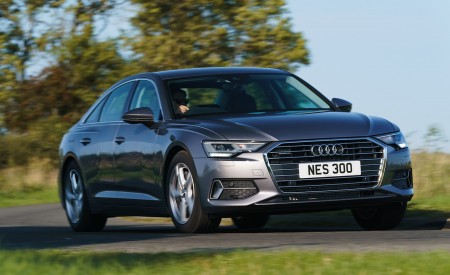 2021 Audi A6 50 TFSI e (UK-Spec) Front Three-Quarter Wallpapers 450x275 (9)