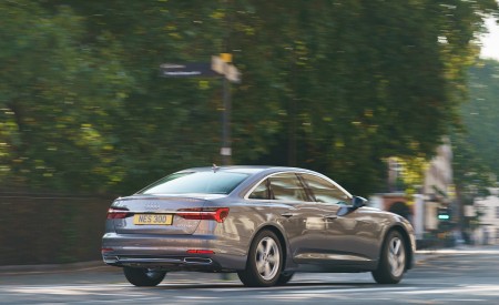 2021 Audi A6 50 TFSI e (UK-Spec) Rear Three-Quarter Wallpapers 450x275 (23)