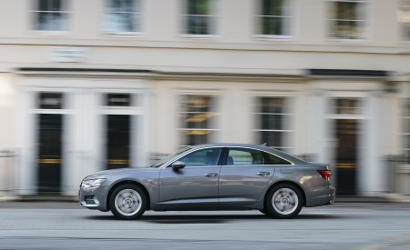2021 Audi A6 50 TFSI e (UK-Spec) Side Wallpapers 450x275 (19)