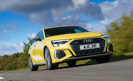 2021 Audi S3 Sportback (UK-Spec) Front Wallpapers  450x275 (35)