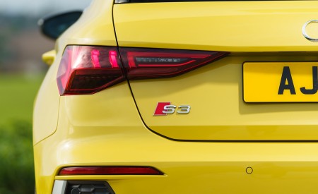 2021 Audi S3 Sportback (UK-Spec) Tail Light Wallpapers 450x275 (80)