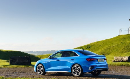 2021 Audi S3 (UK-Spec) Rear Three-Quarter Wallpapers 450x275 (39)