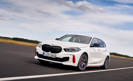 2021 BMW 128ti Front Three-Quarter Wallpapers 450x275 (13)