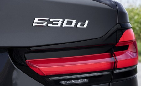 2021 BMW 5 Series Touring Badge Wallpapers 450x275 (81)