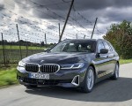 2021 BMW 5 Series Touring Front Three-Quarter Wallpapers  150x120 (45)