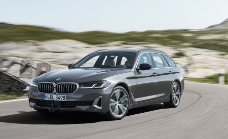 2021 BMW 5 Series Touring Front Three-Quarter Wallpapers  450x275 (1)
