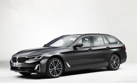 2021 BMW 5 Series Touring Front Three-Quarter Wallpapers 450x275 (16)