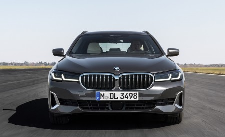 2021 BMW 5 Series Touring Front Wallpapers 450x275 (10)